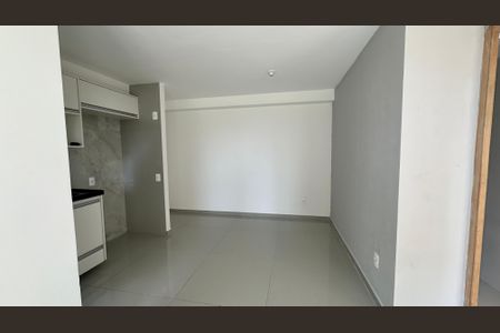 Sala de apartamento para alugar com 3 quartos, 55m² em Barra Olímpica, Rio de Janeiro