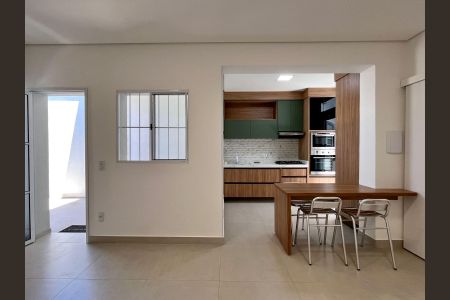 Sala de casa para alugar com 1 quarto, 60m² em Jardim Chapadão, Campinas