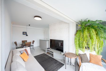Sala de apartamento à venda com 2 quartos, 68m² em Mirandópolis, São Paulo