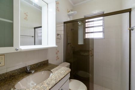 Casa à venda com 175m², 3 quartos e 2 vagas Casa à venda com 175m², 3 quartos e 2 vagasBanheiro Social