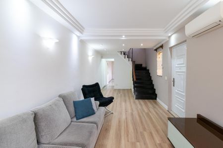 Sala  de casa à venda com 3 quartos, 175m² em Vila Mira, São Paulo