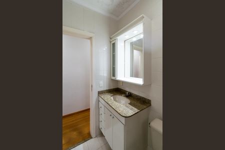 Casa à venda com 175m², 3 quartos e 2 vagas Casa à venda com 175m², 3 quartos e 2 vagasBanheiro Social