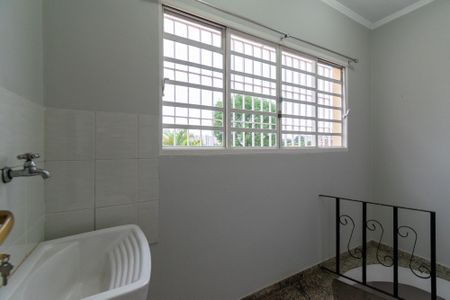 Casa à venda com 175m², 3 quartos e 2 vagas Casa à venda com 175m², 3 quartos e 2 vagasÁrea de Serviço