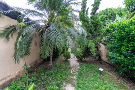 Casa à venda com 175m², 3 quartos e 2 vagas Casa à venda com 175m², 3 quartos e 2 vagasJardim