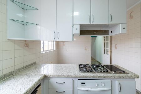 Casa à venda com 175m², 3 quartos e 2 vagas Casa à venda com 175m², 3 quartos e 2 vagasCozinha