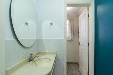 Casa à venda com 175m², 3 quartos e 2 vagas Casa à venda com 175m², 3 quartos e 2 vagasLavabo