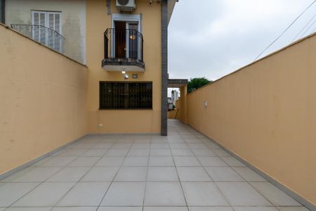 Casa à venda com 175m², 3 quartos e 2 vagas Casa à venda com 175m², 3 quartos e 2 vagasGaragem