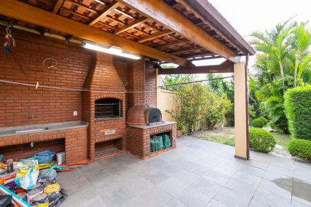 Casa à venda com 175m², 3 quartos e 2 vagas Casa à venda com 175m², 3 quartos e 2 vagasÁrea comum - Churrasqueira