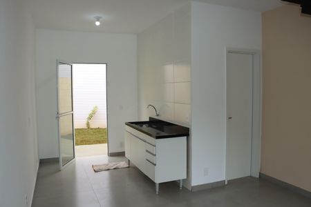 Casa de Condomínio para alugar com 2 quartos, 80m² em Chácara Ondas Verdes, Cotia