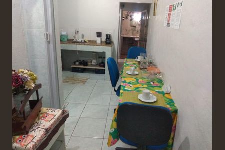Sala  de casa para alugar com 2 quartos, 40m² em Inhoaíba, Rio de Janeiro