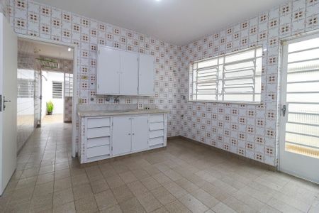 Casa à venda com 200m², 4 quartos e 3 vagas Casa à venda com 200m², 4 quartos e 3 vagasCozinha