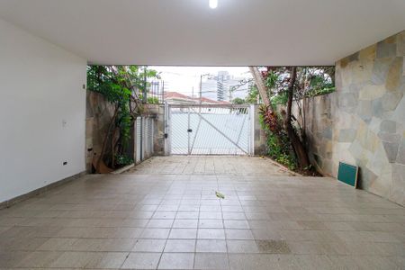 Casa à venda com 200m², 4 quartos e 3 vagas Casa à venda com 200m², 4 quartos e 3 vagasGaragem