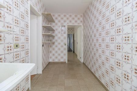 Casa à venda com 200m², 4 quartos e 3 vagas Casa à venda com 200m², 4 quartos e 3 vagasÁrea de Serviço