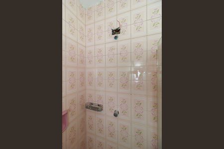 Casa à venda com 200m², 4 quartos e 3 vagas Casa à venda com 200m², 4 quartos e 3 vagasSuíte 1 - Banheiro