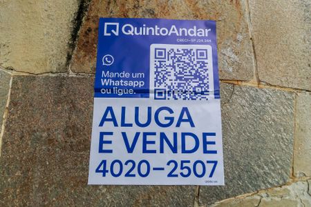 Casa à venda com 200m², 4 quartos e 3 vagas Casa à venda com 200m², 4 quartos e 3 vagasPlaca Instalada