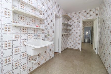 Casa à venda com 200m², 4 quartos e 3 vagas Casa à venda com 200m², 4 quartos e 3 vagasÁrea de Serviço