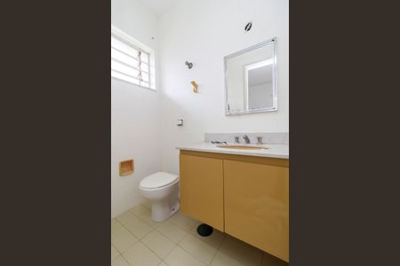 Casa à venda com 200m², 4 quartos e 3 vagas Casa à venda com 200m², 4 quartos e 3 vagasSuíte 3 - Banheiro