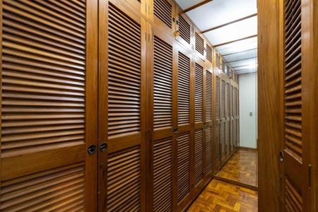 Apartamento para alugar com 246m², 4 quartos e 4 vagasSuíte 1