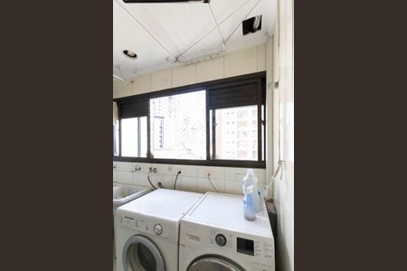 Apartamento para alugar com 246m², 4 quartos e 4 vagasÁrea de Serviço