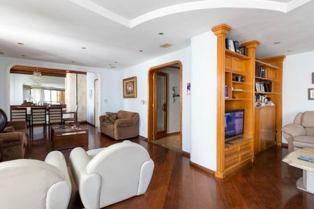 Sala de apartamento para alugar com 4 quartos, 246m² em Higienópolis, São Paulo