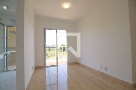 Sala de apartamento para alugar com 2 quartos, 58m² em Lajeado, Cotia