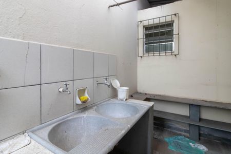 Casa à venda com 100m², 2 quartos e 1 vaga Casa à venda com 100m², 2 quartos e 1 vagaArea de Serviço