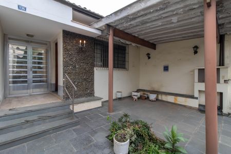 Casa à venda com 100m², 2 quartos e 1 vaga Casa à venda com 100m², 2 quartos e 1 vagaGaragem