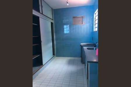 Cozinha de casa à venda com 5 quartos, 240m² em Benfica, Rio de Janeiro