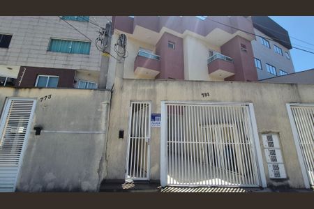 Apartamento para alugar com 70m², 2 quartos e 1 vagaFachada