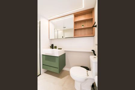 Banheiro de kitnet/studio para alugar com 1 quarto, 34m² em Jardim das Acacias, São Paulo