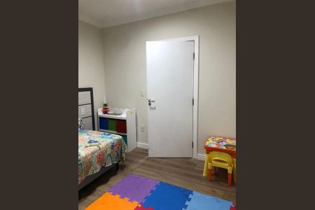 Casa à venda com 226m², 4 quartos e 4 vagas