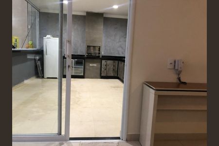 Casa à venda com 226m², 4 quartos e 4 vagas