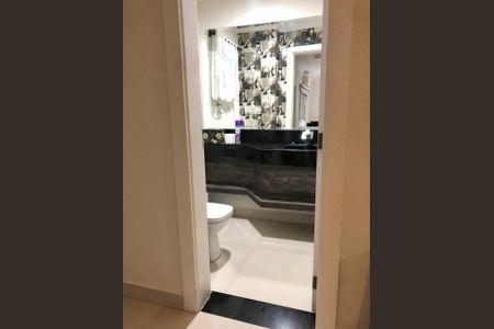 Casa à venda com 226m², 4 quartos e 4 vagas