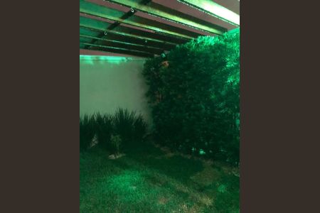 Casa à venda com 226m², 4 quartos e 4 vagas