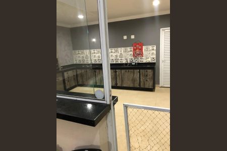 Casa à venda com 226m², 4 quartos e 4 vagas