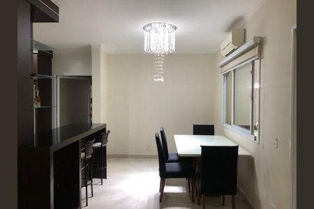 Casa à venda com 226m², 4 quartos e 4 vagas