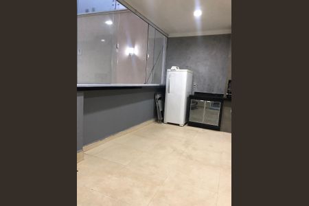 Casa à venda com 226m², 4 quartos e 4 vagas