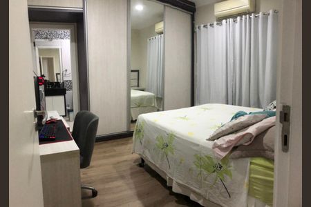 Casa à venda com 226m², 4 quartos e 4 vagas