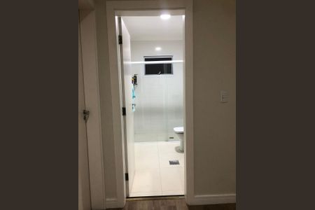 Casa à venda com 226m², 4 quartos e 4 vagas