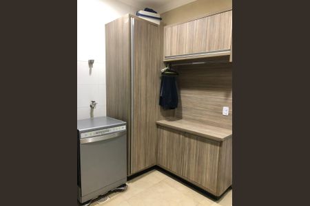 Casa à venda com 226m², 4 quartos e 4 vagas