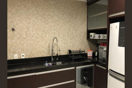 Casa à venda com 226m², 4 quartos e 4 vagas