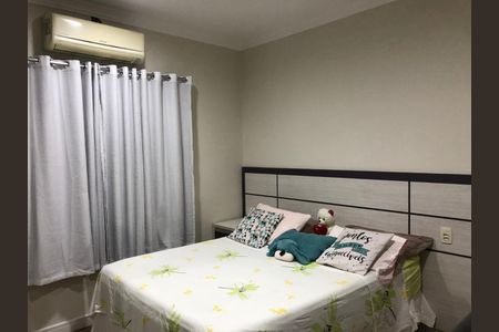 Casa à venda com 226m², 4 quartos e 4 vagas