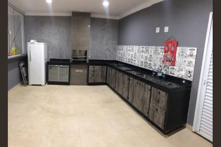 Casa à venda com 226m², 4 quartos e 4 vagas