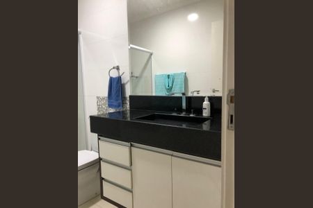 Casa à venda com 226m², 4 quartos e 4 vagas