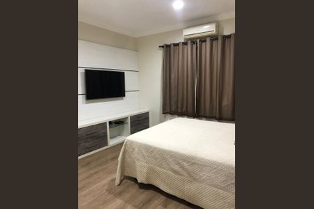 Casa à venda com 226m², 4 quartos e 4 vagas