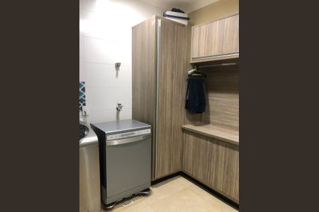 Casa à venda com 226m², 4 quartos e 4 vagas