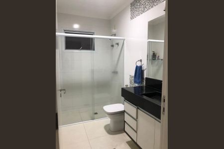 Casa à venda com 226m², 4 quartos e 4 vagas