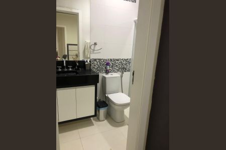 Casa à venda com 226m², 4 quartos e 4 vagas