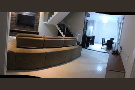 Casa à venda com 226m², 4 quartos e 4 vagas