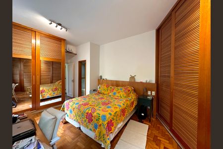 Apartamento à venda com 118m², 2 quartos e 1 vagaSuite